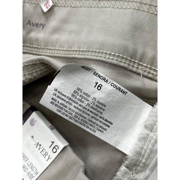 Gloria Vanderbilt "Avery" Womens Size 16 All-Around Slimming Effect Capri Pants - Picture 9 of 11